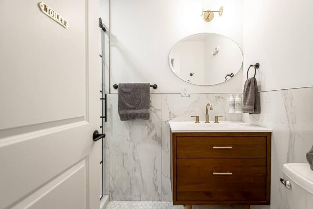 Steps To Bathhouses, Historic Studio, King Bed, Room # 101 Hot Springs Bagian luar foto